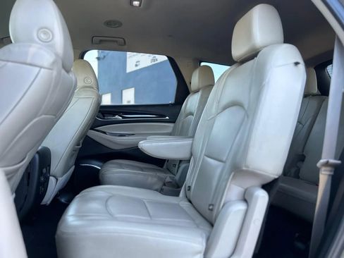 Used 2020 Buick Enclave Essence FWD image 16