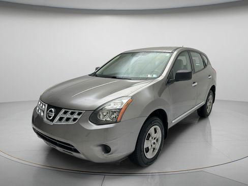 Used 2014 Nissan Rogue S AWD/4WD image 3