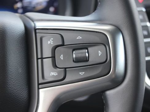 Used 2023 Chevrolet Suburban Z71 w/ Luxury Package AWD/4WD image 14