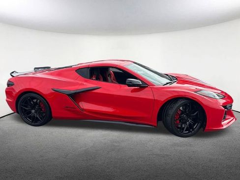 Used 2025 Chevrolet Corvette Z06 w/ Stealth Interior Trim Package image 15