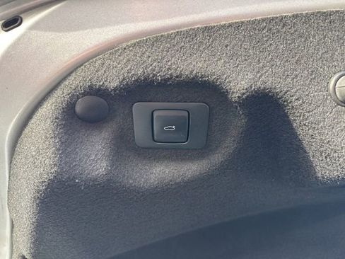 Used 2019 Lincoln MKZ Reserve image 38