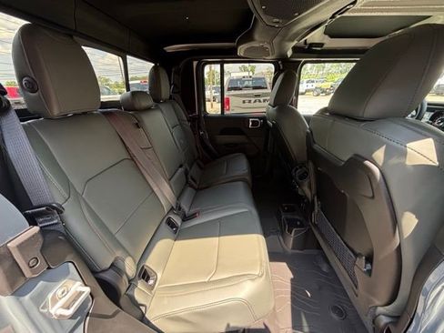 New 2026 Jeep Gladiator Mojave AWD/4WD image 8