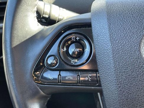 Used 2020 Toyota Prius Prime Limited image 21