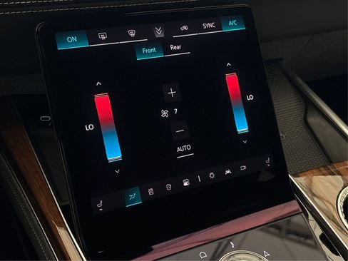 New 2025 Cadillac Escalade ESV Sport Platinum image 27