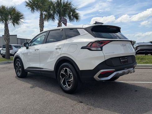 Certified 2024 Kia Sportage LX image 6