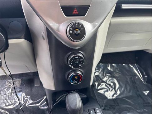 Used 2013 Scion iQ image 16