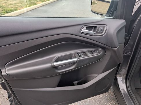 Used 2018 Ford Escape SEL image 14