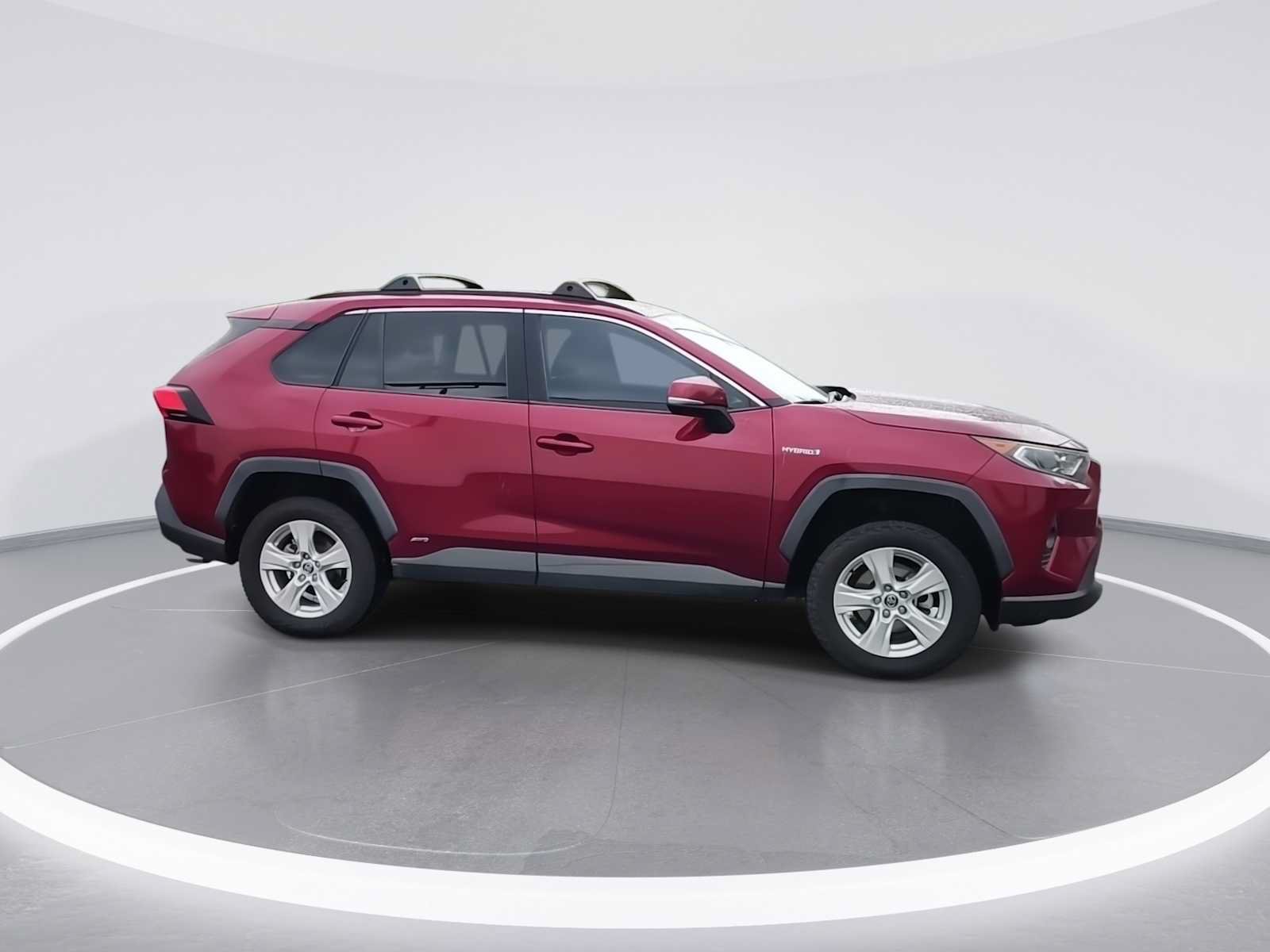 Certified 2020 Toyota RAV4 XLE w/ Carpet Mat Package AWD/4WD image 9