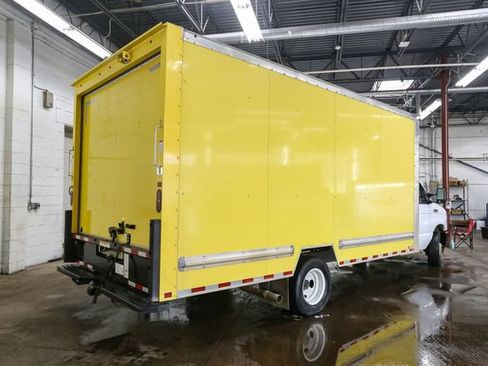Used 2023 Ford E-350 and Econoline 350 Super Duty w/ Driver's Safety Package RWD image 10