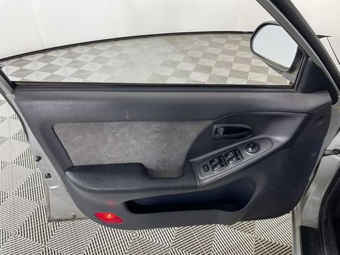 Used 2003 Hyundai Elantra GLS FWD image 9
