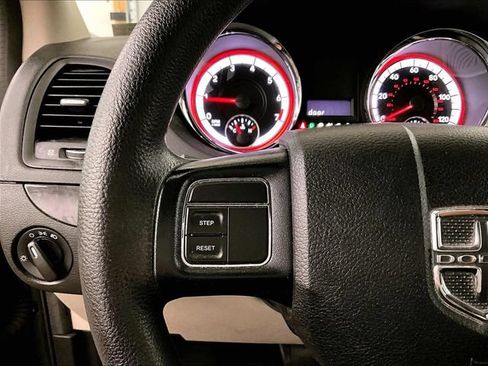 Used 2017 Dodge Grand Caravan SE w/ Power Window Group FWD image 18