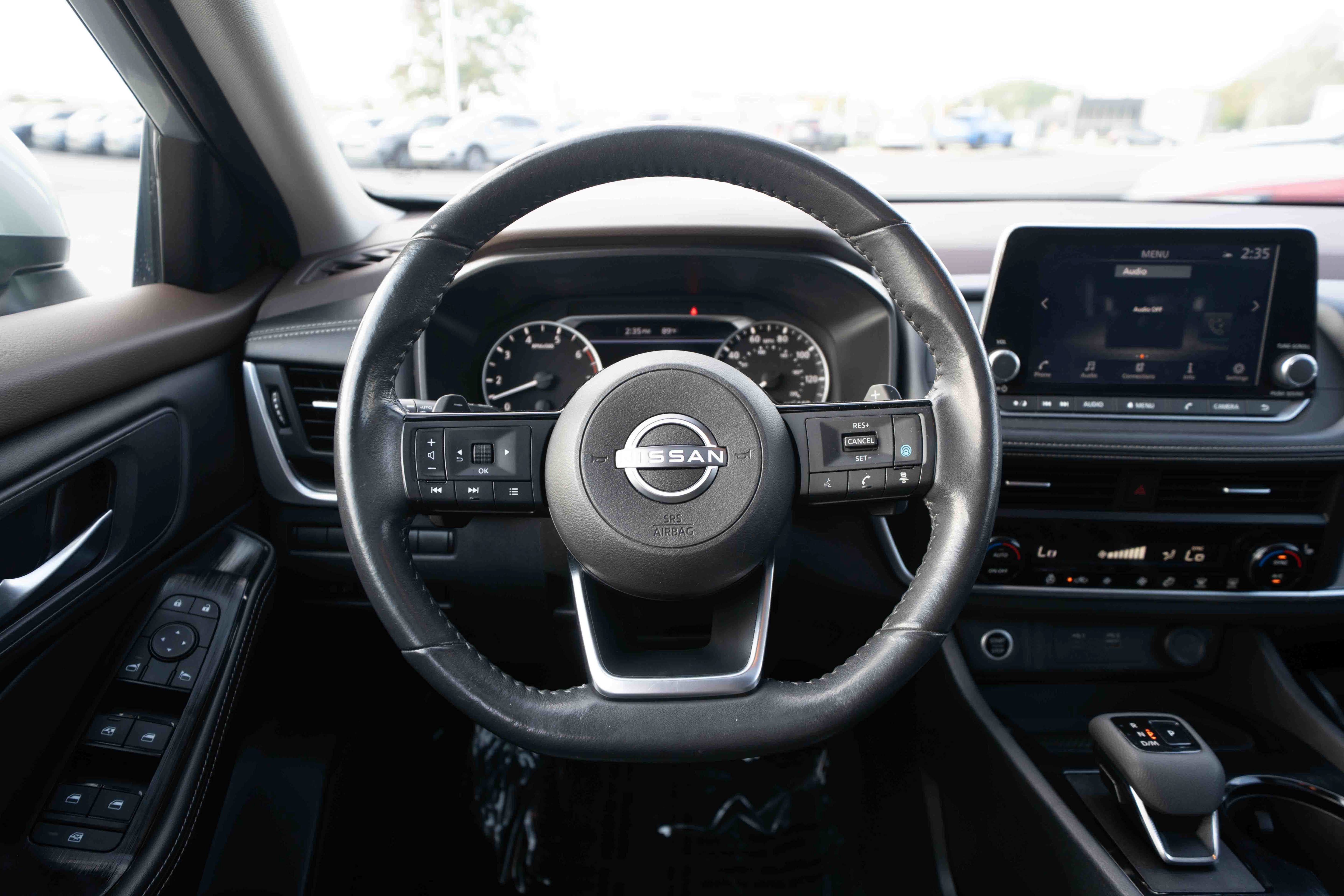 Used 2023 Nissan Rogue SV w/ SV Premium B Package AWD/4WD image 21