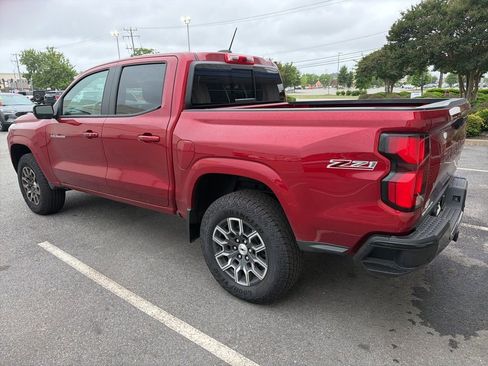 Used 2026 Chevrolet Colorado Z71 w/ Technology Package AWD/4WD image 3