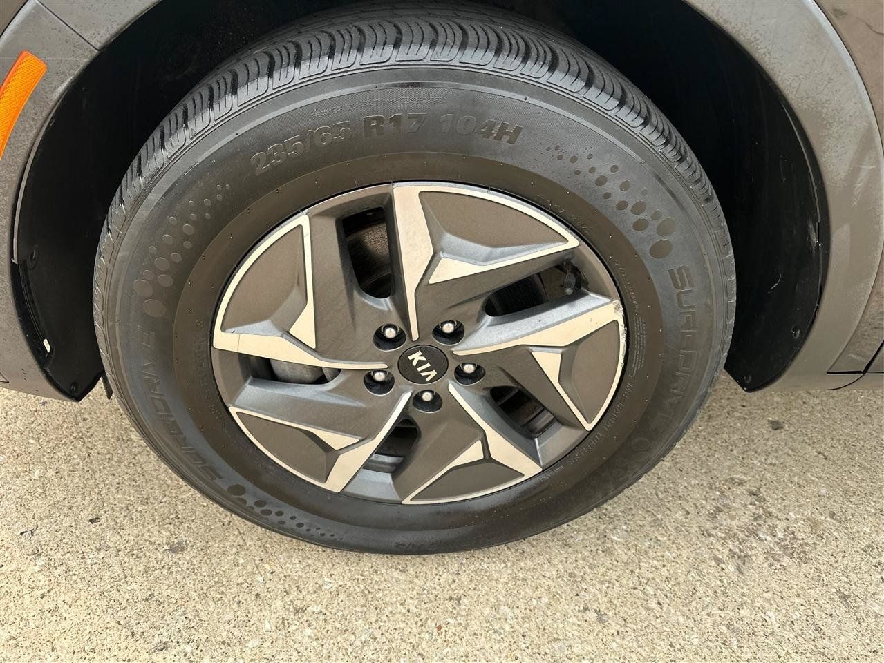 Used 2021 Kia Sorento S FWD image 28