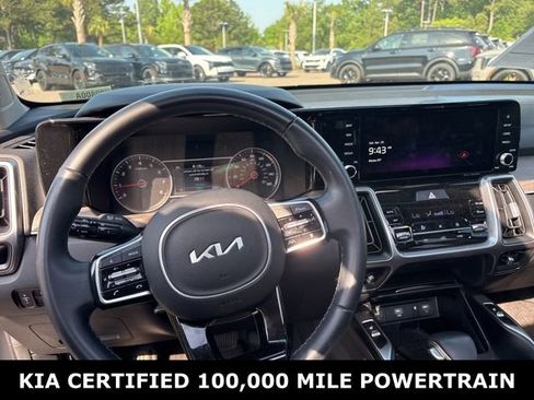 Certified 2023 Kia Sorento EX w/ Panoramic Sunroof Package FWD image 13