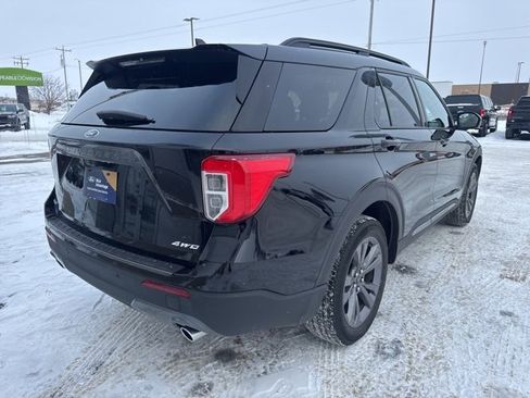 Certified 2023 Ford Explorer XLT w/ Equipment Group 202A image 8