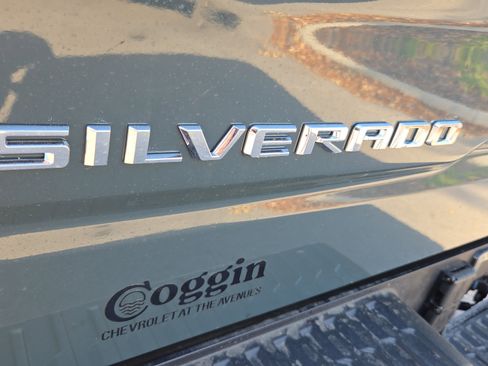 New 2026 Chevrolet Silverado 1500 High Country AWD/4WD image 16
