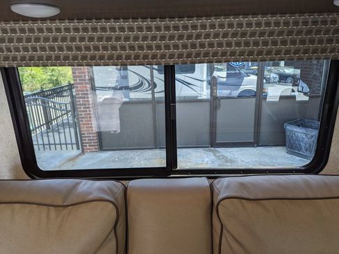 Used 2019 Chevrolet Express 4500 w/ RV Package RWD image 81