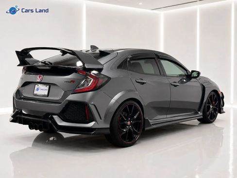 Used 2018 Honda Civic Type R image 3