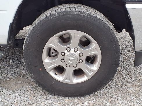 Used 2024 RAM 2500 Big Horn w/ Bed Utility Group image 10