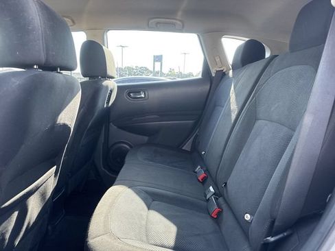 Used 2013 Nissan Rogue S AWD/4WD image 9