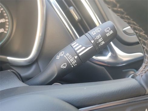 Certified 2023 Chevrolet Equinox LT w/ Driver Convenience Package image 33