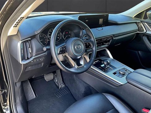 Certified 2025 MAZDA CX-70 3.3 Turbo w/ Preferred Package image 9