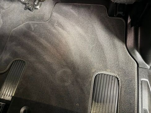 Used 2024 Jeep Wagoneer Series II image 29