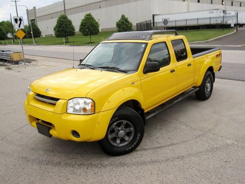 Used 2004 Nissan Frontier XE w/ (PWR) XE Pwr Pkg AWD/4WD image 4
