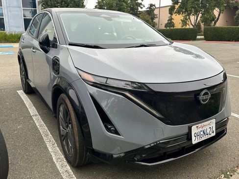 Certified 2023 Nissan Ariya FWD image 2