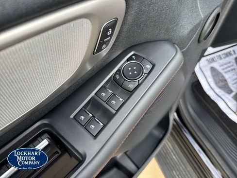 New 2025 Ford Expedition Active image 11