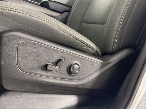 Used 2023 RAM 1500 Big Horn AWD/4WD image 18