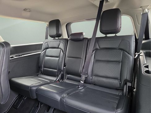 Used 2025 Lincoln Navigator L Reserve AWD/4WD image 10