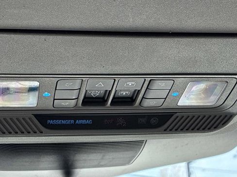 Used 2023 Ford Explorer XLT w/ Equipment Group 202A AWD/4WD image 38