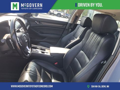 Used 2022 Honda Accord Touring image 14