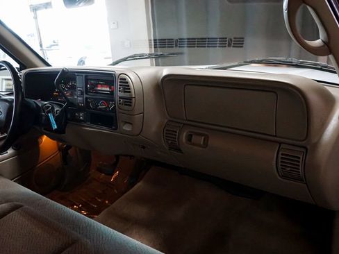 Used 1998 Chevrolet Silverado 1500 4x4 Regular Cab w/ Preferred Equipment Group 2 image 55