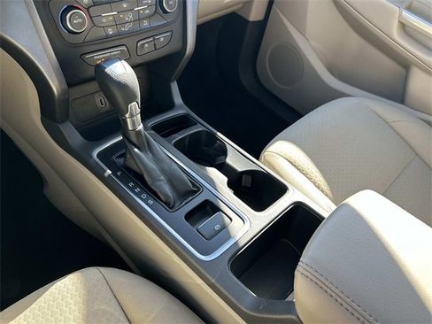 Used 2017 Ford Escape SE image 24