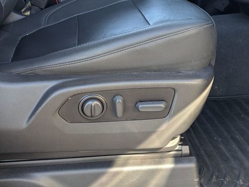 Used 2022 Chevrolet Silverado 3500 LTZ w/ Z71 Off-Road Package image 31