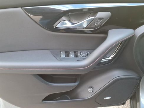 Used 2025 Chevrolet Blazer RS image 16