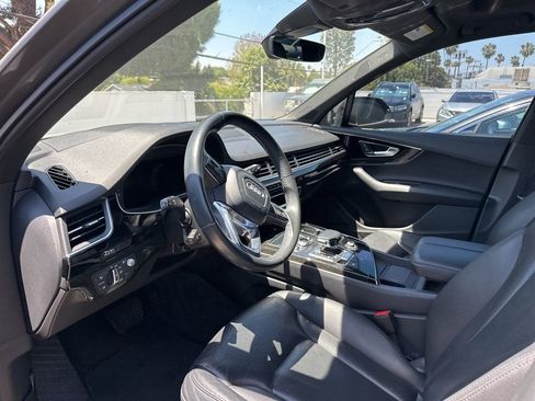 Used 2019 Audi Q7 3.0T Prestige w/ Prestige Package AWD/4WD image 7