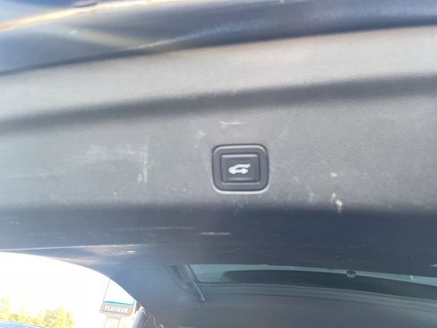 Used 2021 Chevrolet Tahoe High Country w/ Premium Package image 55