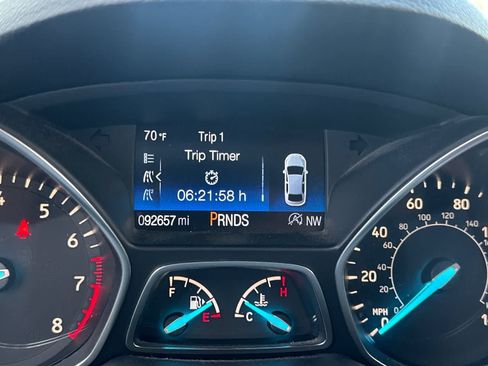 Used 2018 Ford Escape SE w/ SE Sport Appearance Package FWD image 24