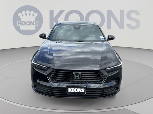 Used 2025 Honda Accord Sport image 4