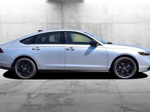 New 2025 Honda Accord SE image 5