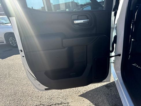 Used 2020 Chevrolet Silverado 1500 LT w/ Texas Edition image 17