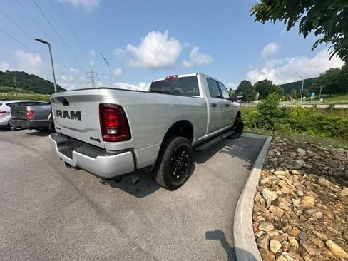 Used 2026 RAM 2500 Big Horn AWD/4WD image 25