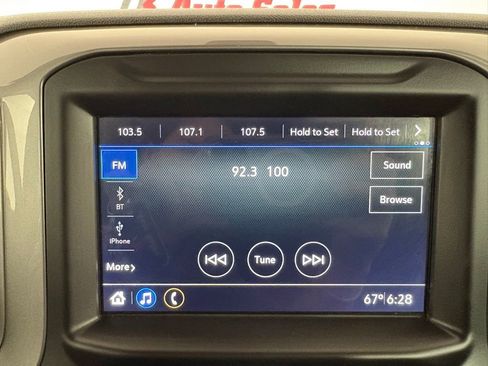 Used 2019 Chevrolet Silverado 1500 Custom Trail Boss w/ Custom Convenience Package image 24