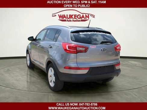 Used 2011 Kia Sportage LX w/ Convenience Pkg FWD image 4