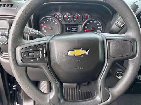 Used 2023 Chevrolet Silverado 1500 Custom image 10