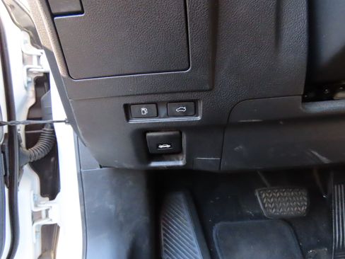 Used 2019 Lexus ES 350 w/ Premium Package image 36